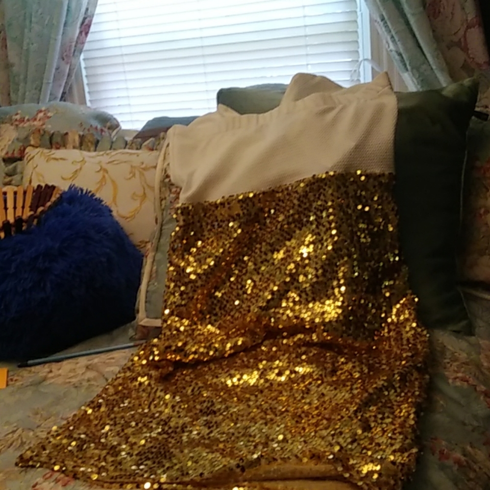 Dress - Picture 6 of 6